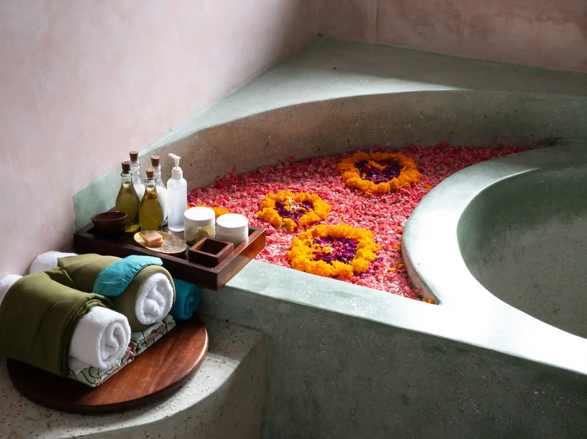 Hot oil massage at One Waya Thai Spa